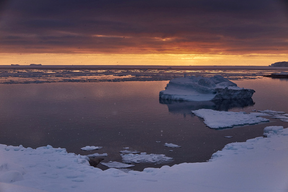 Greenland - Sunset in Ilulissat