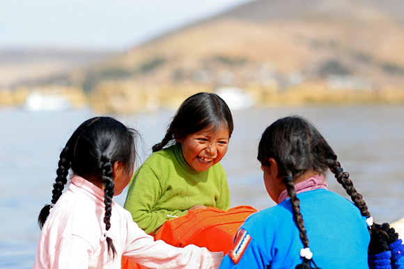 Uros Girls - Titicaca Lake