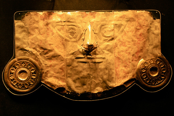 Golden Mask of the Sican culture - Peru